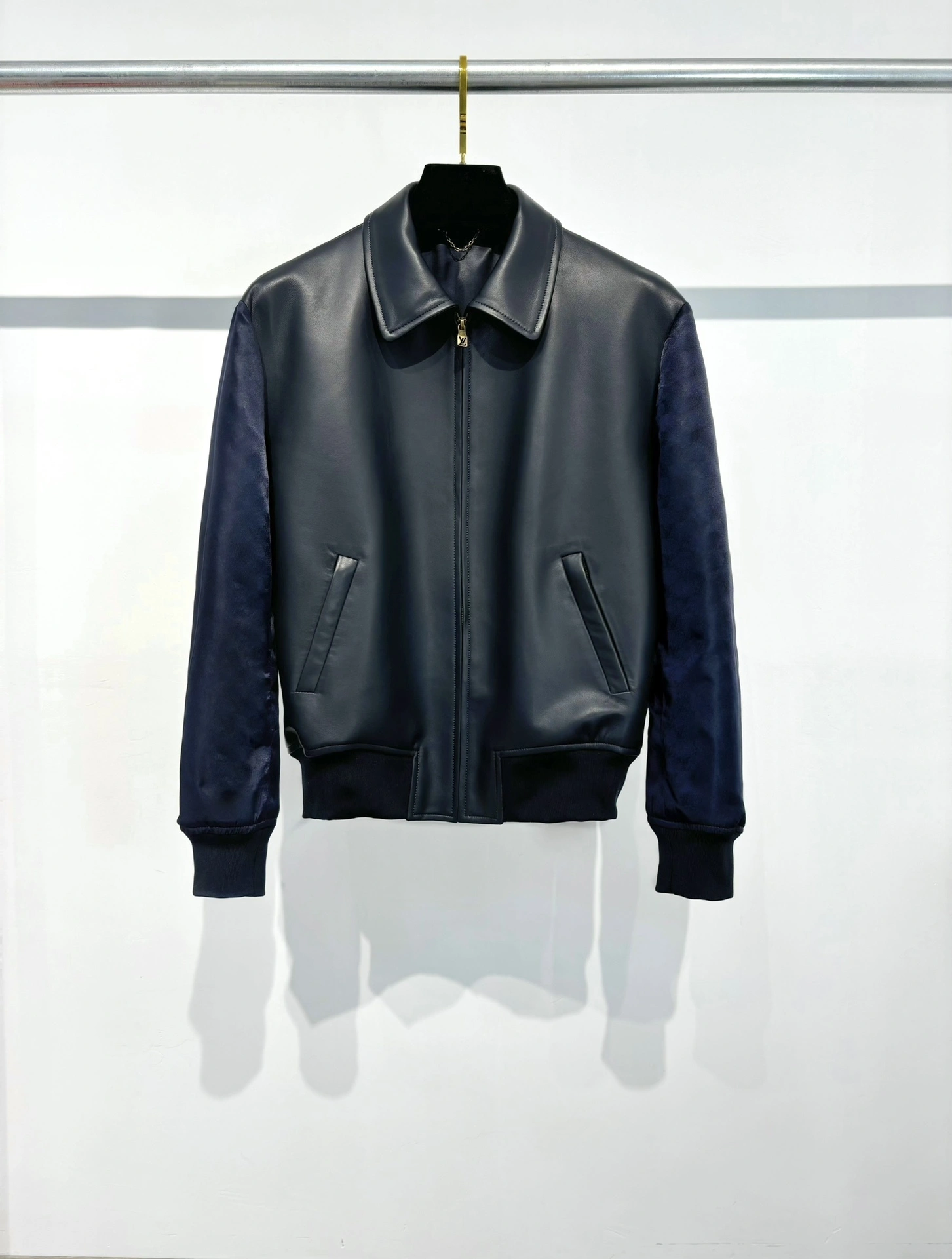 ACE- 8V sheepskin oversized item:D-F443J2324