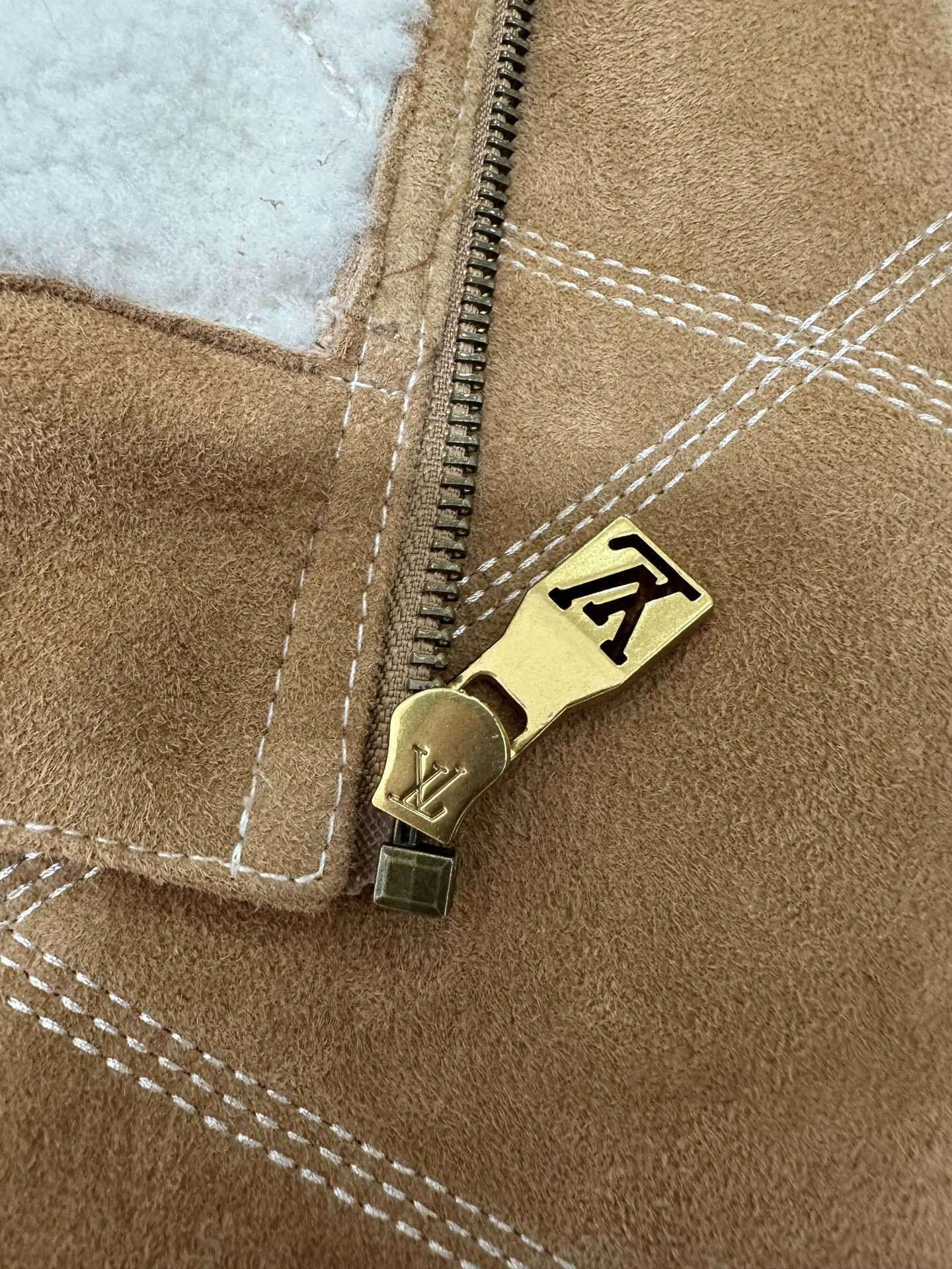 ACE- 8V sheepskin wool item:D-F409J1934