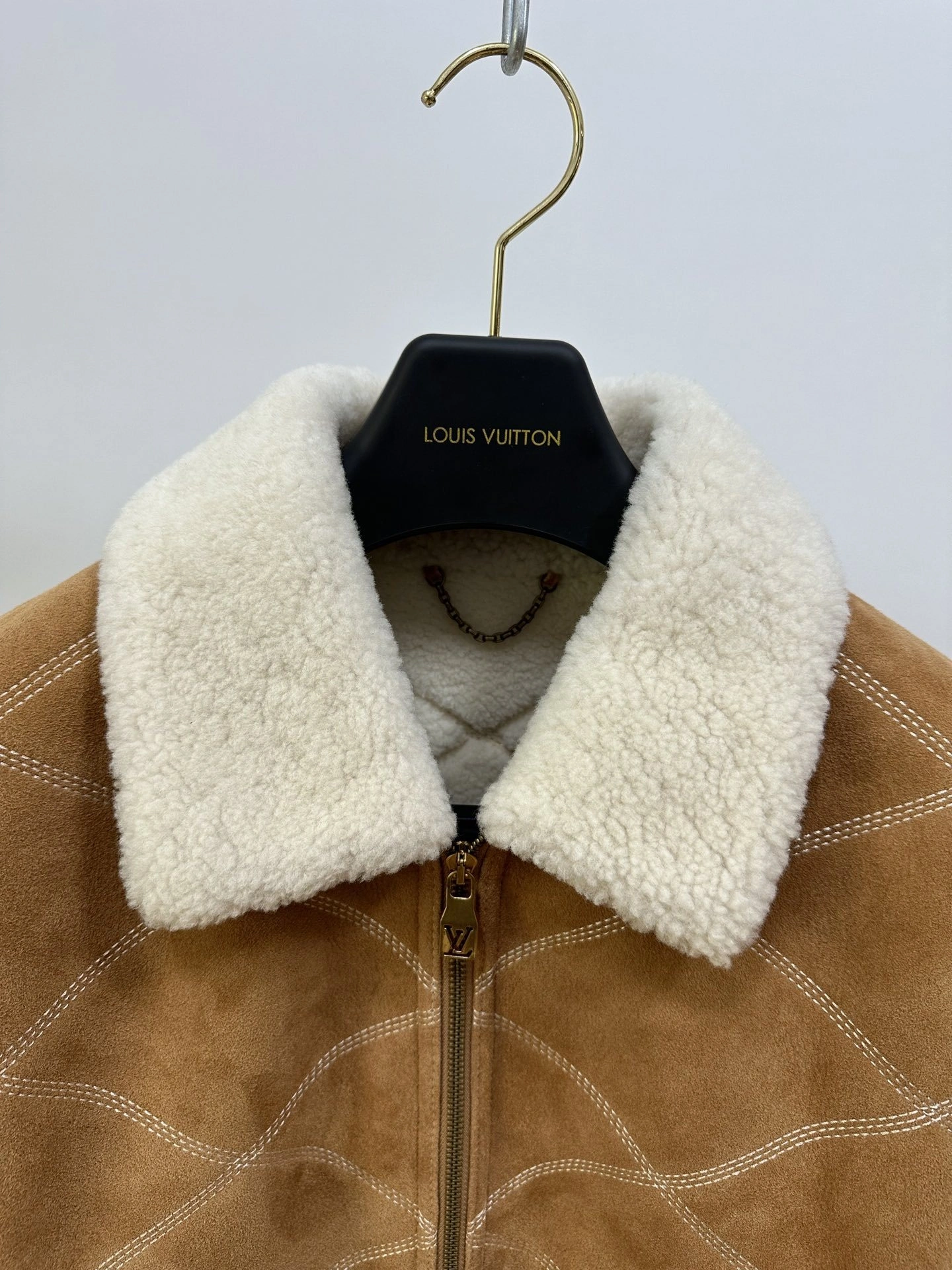 ACE- 8V sheepskin wool item:D-F409J1934
