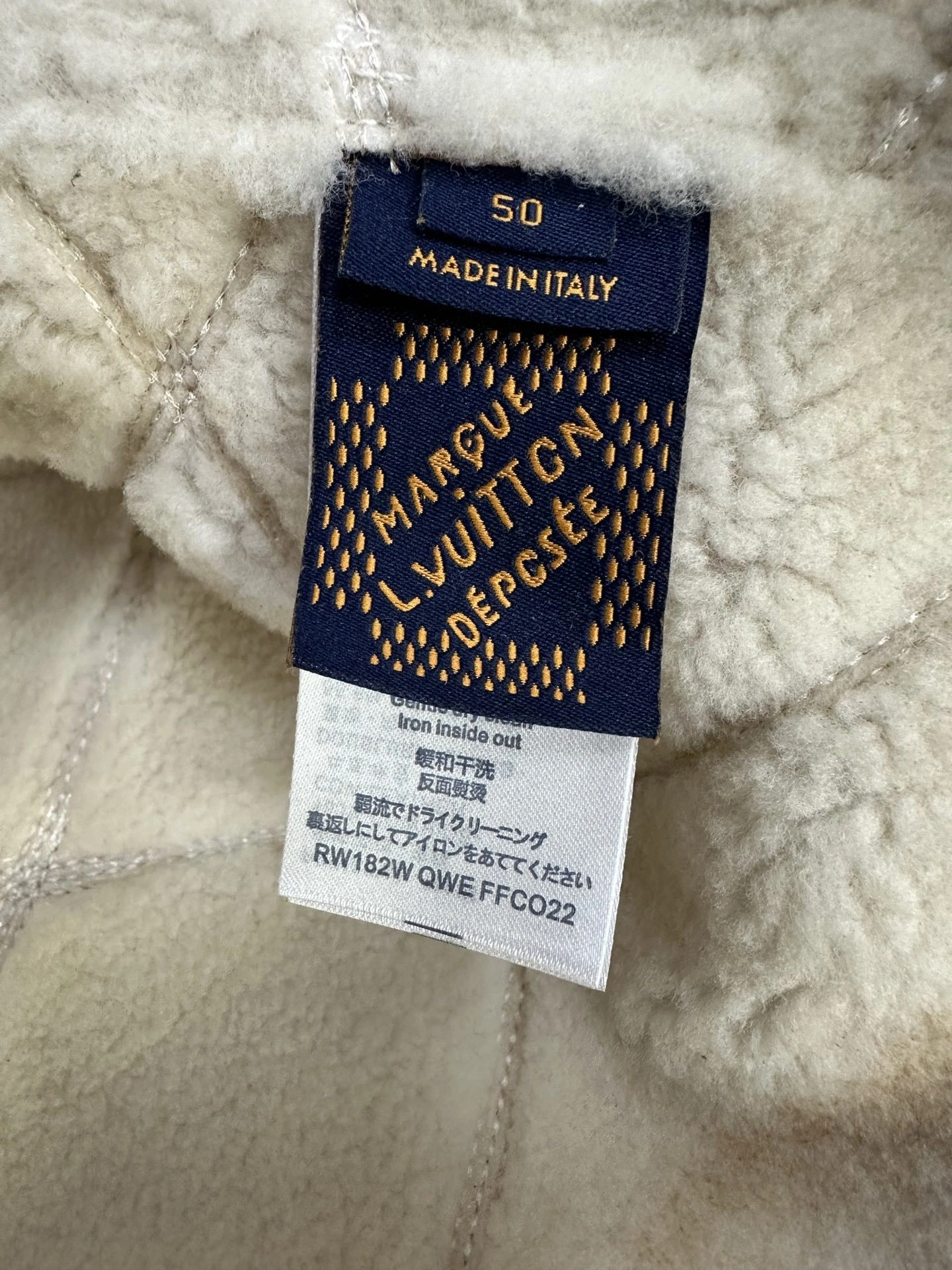 ACE- 8V sheepskin wool item:D-F409J1934