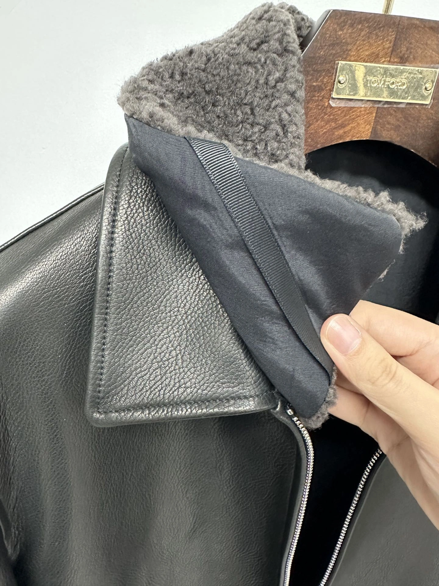 ACE- 8o5w5 goatskin item:D-F409J5354