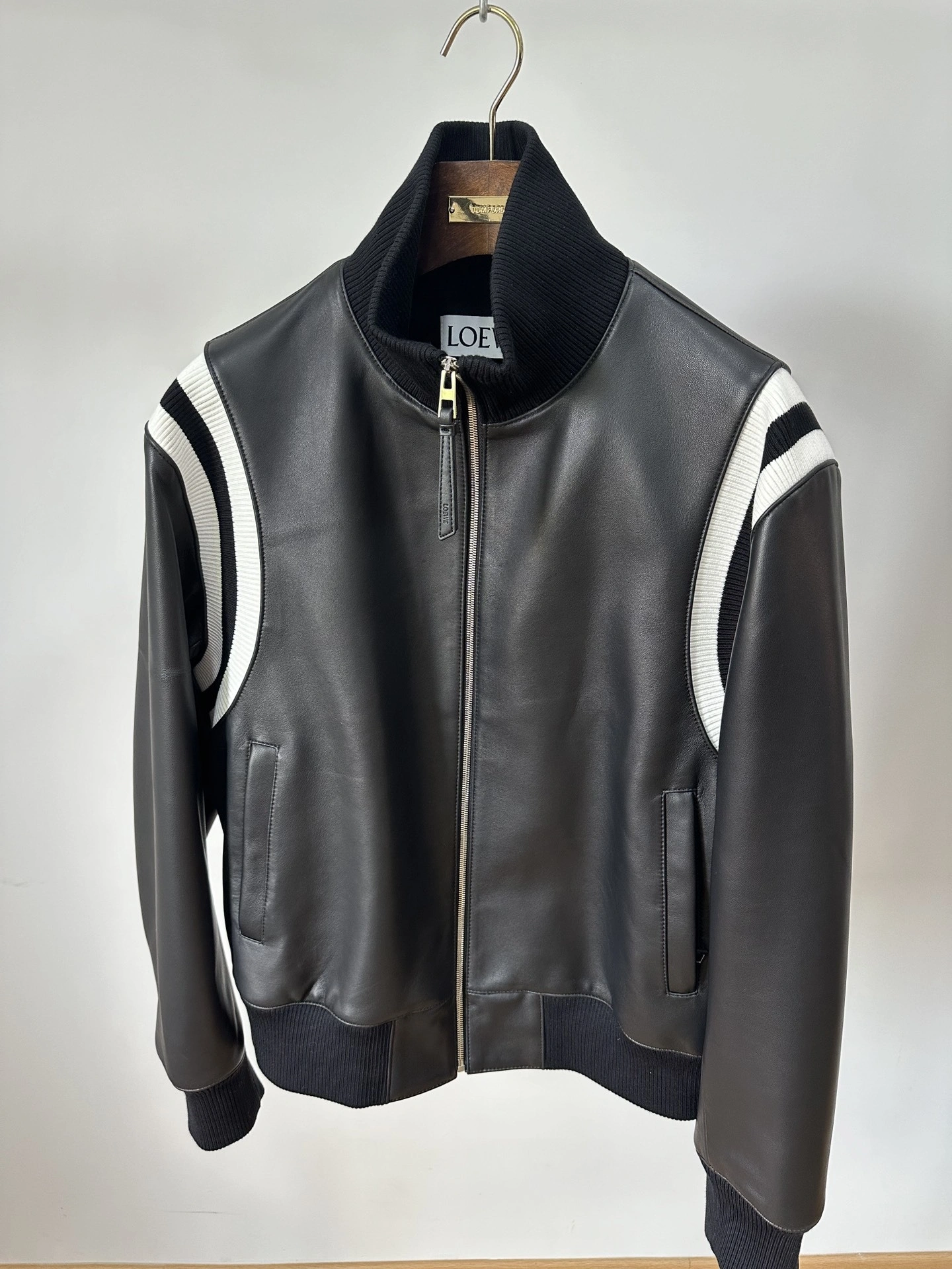 ACE- 8o5w5 oversized item:D-F409J1942