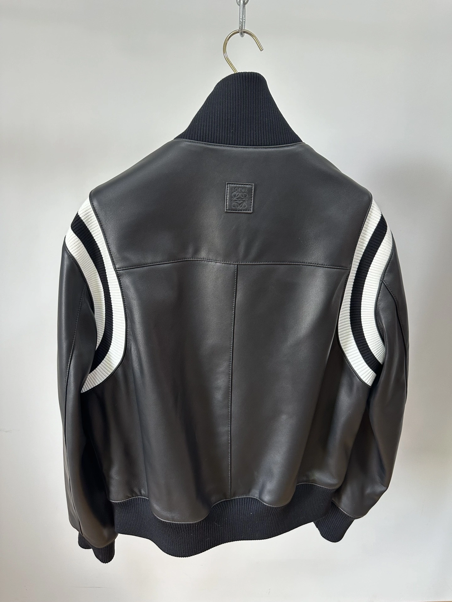 ACE- 8o5w5 oversized item:D-F409J1942
