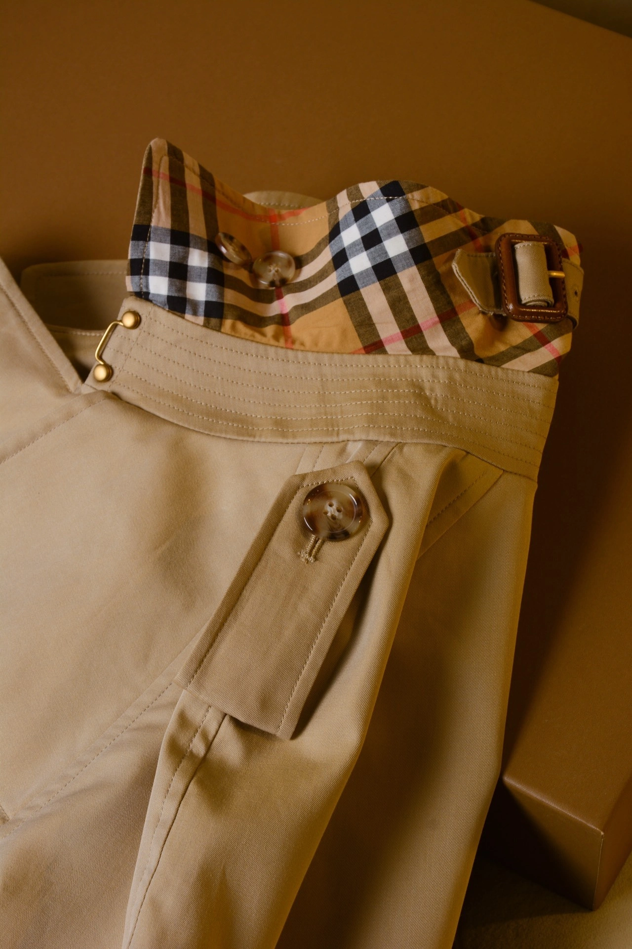 ACE- Heritage Trench 80280161 item:D-F020C0818