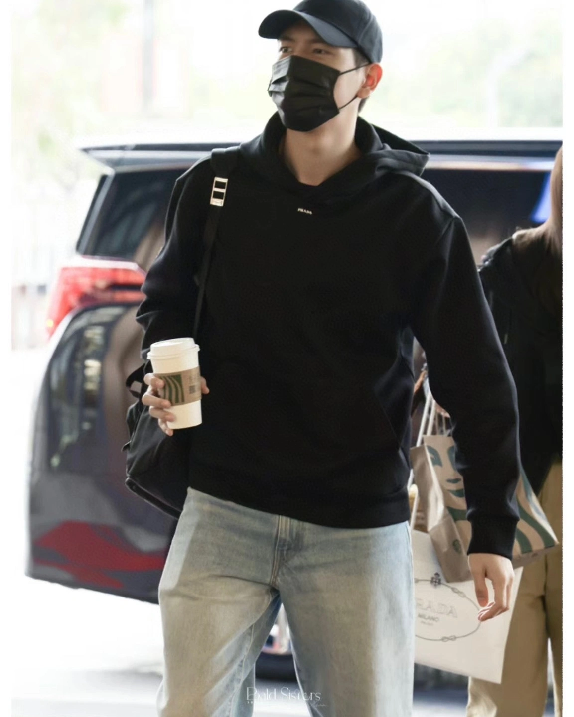 ACE- Pr141 oversized item:C-F801K3012