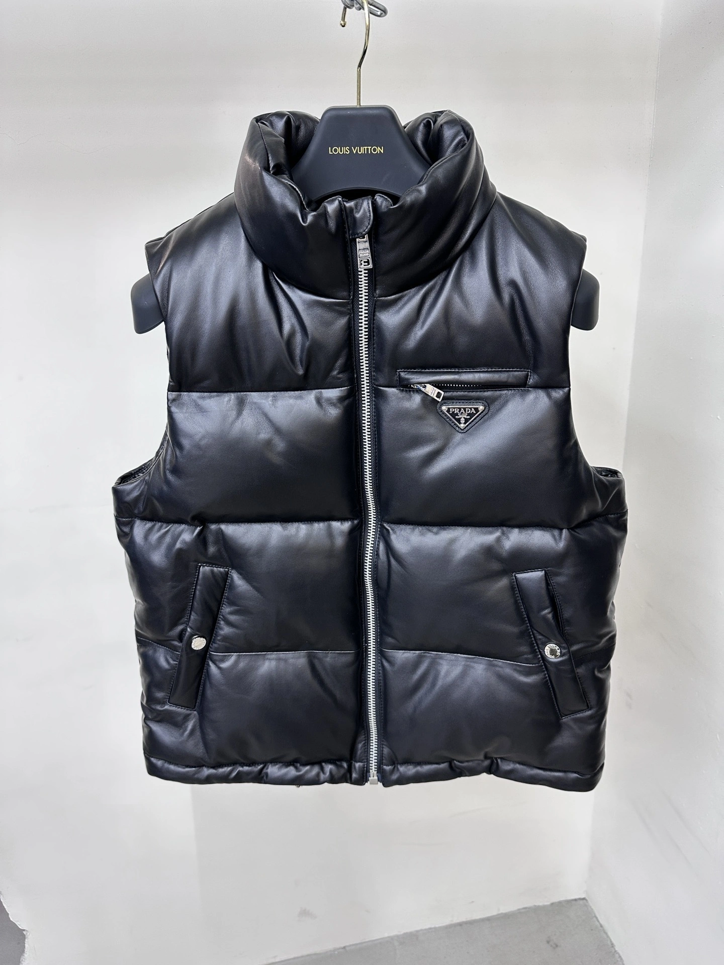 ACE- Pr141 sheepskin item:D-F409J1033
