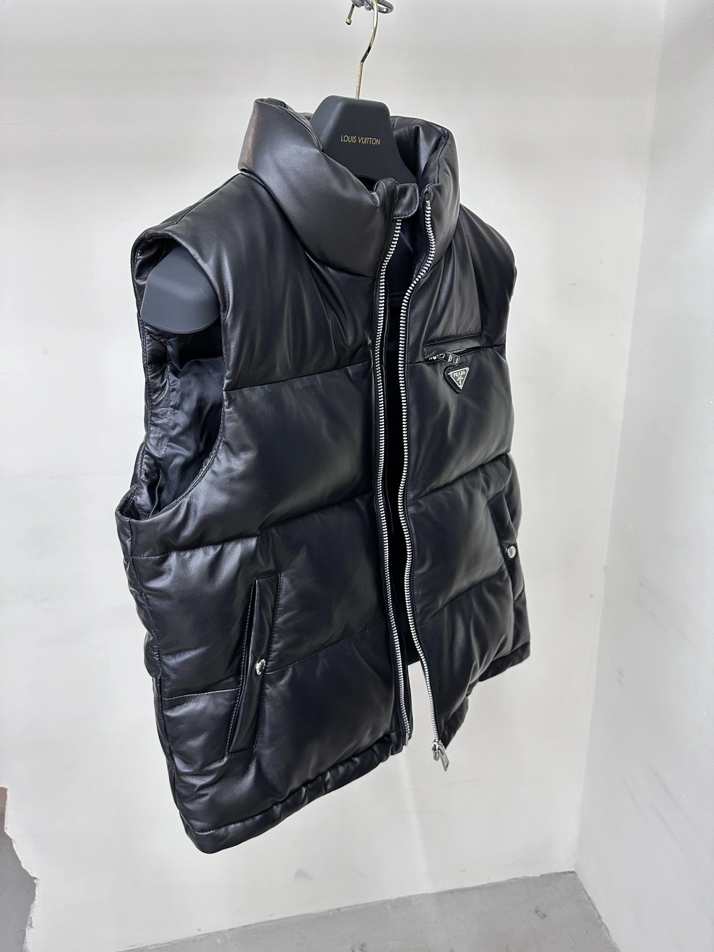 ACE- Pr141 sheepskin item:D-F409J1033