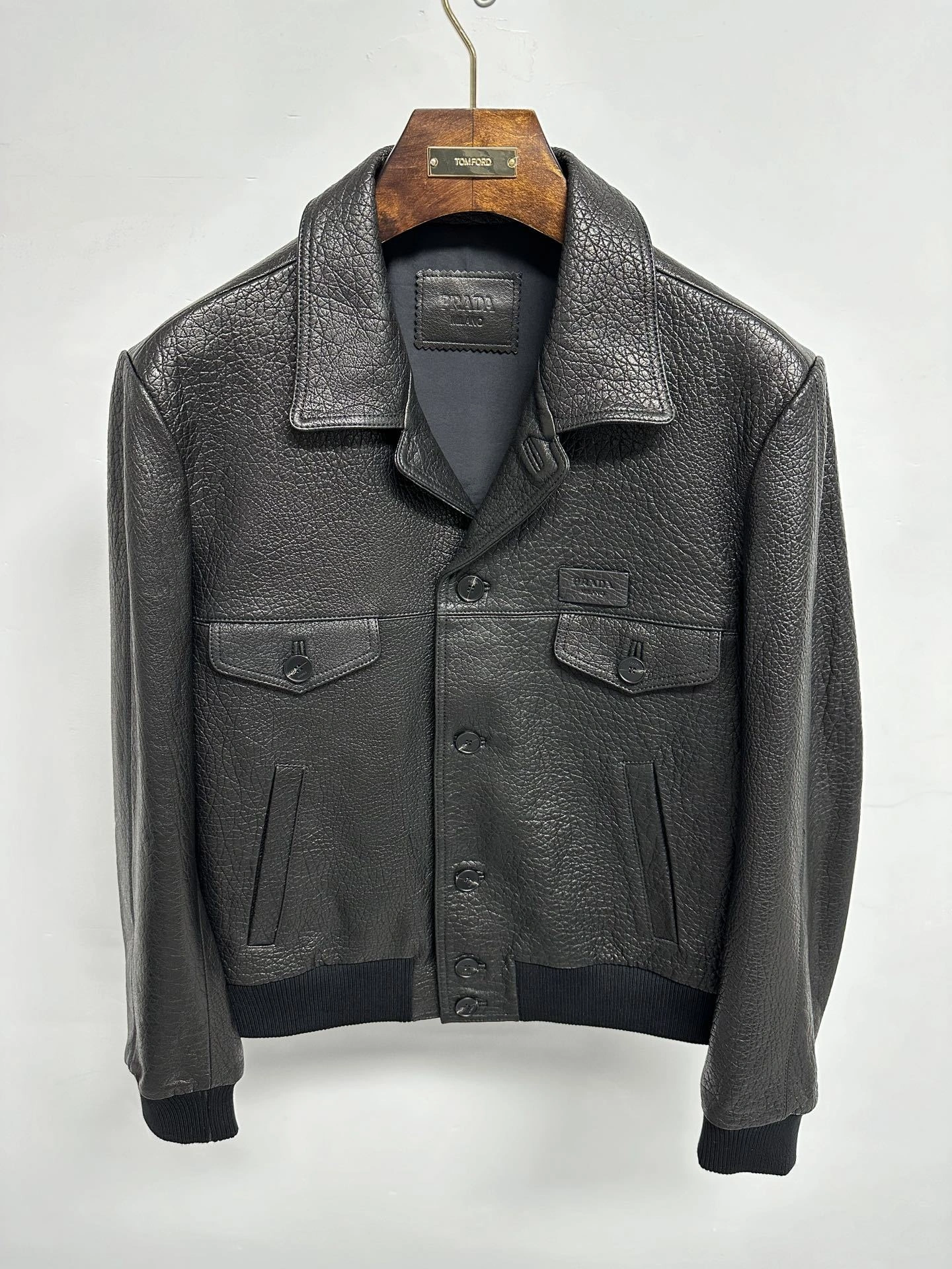 ACE- Pr141 sheepskin item:D-F409J5823