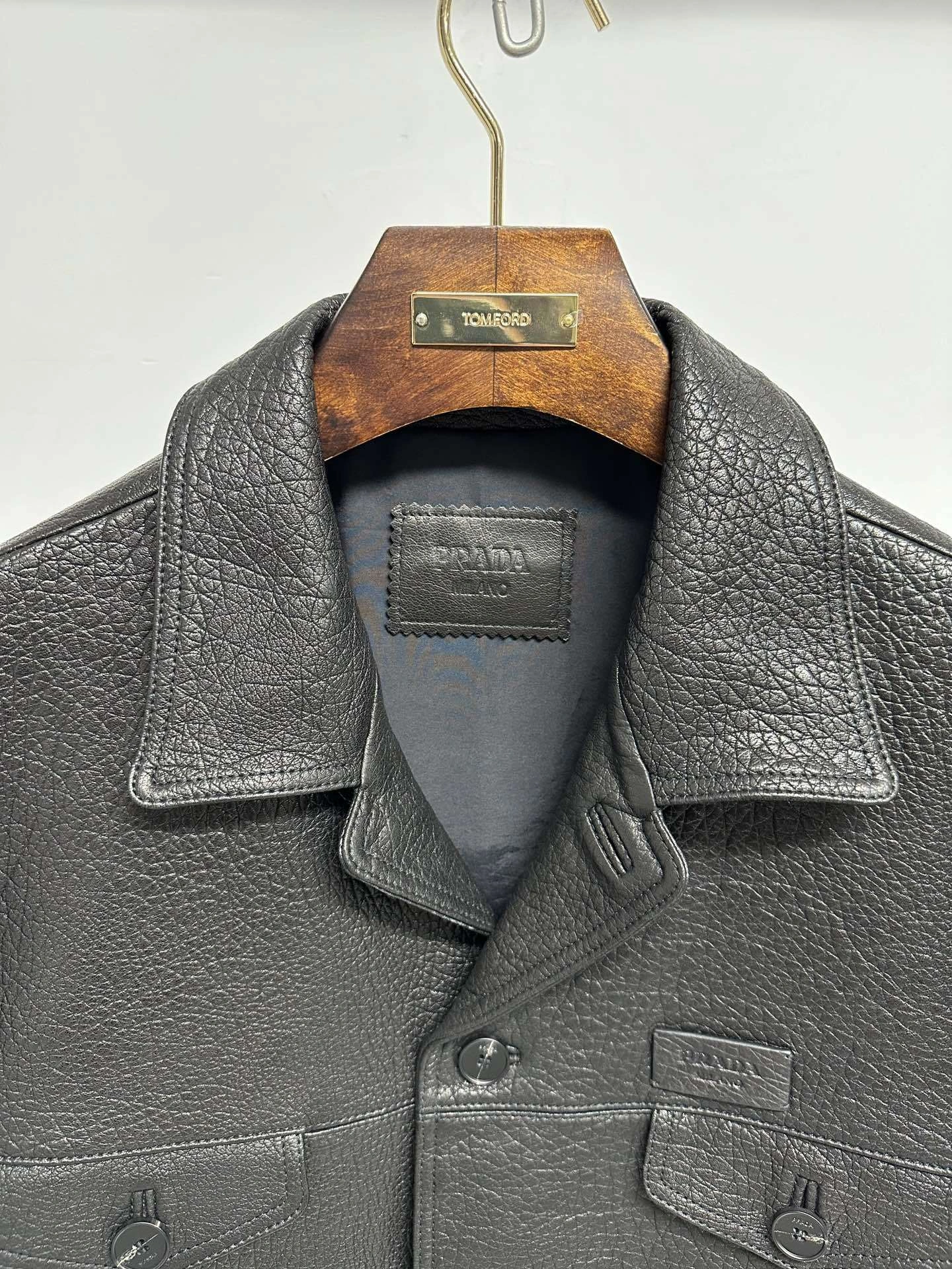ACE- Pr141 sheepskin item:D-F409J5823