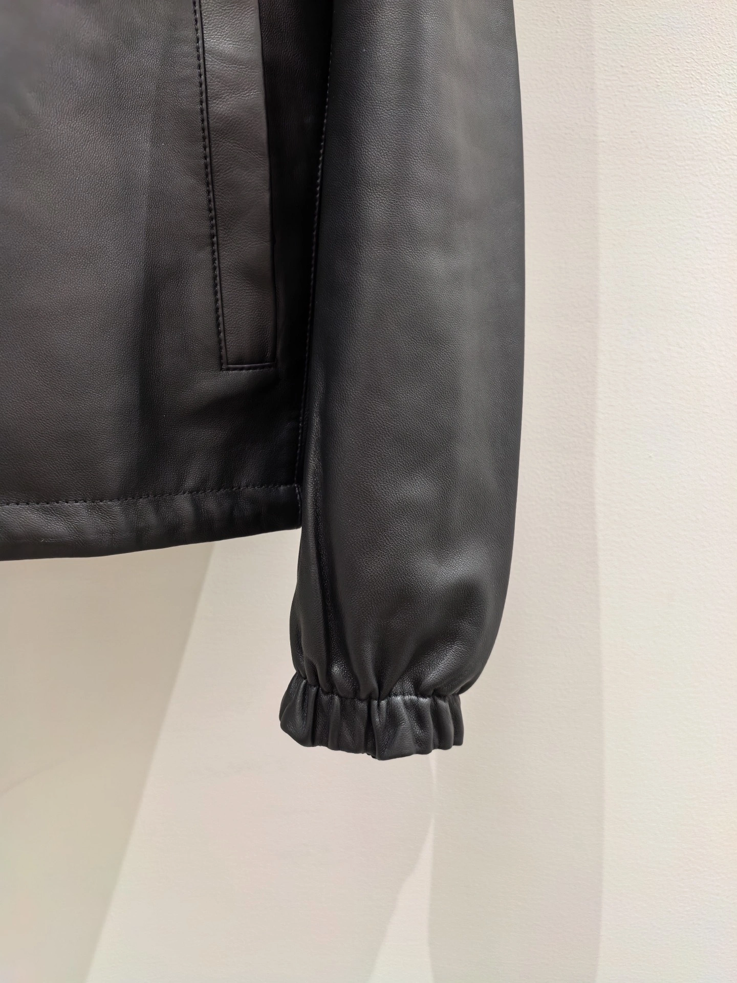 ACE- Pr141 sheepskin item:E-F409G2606