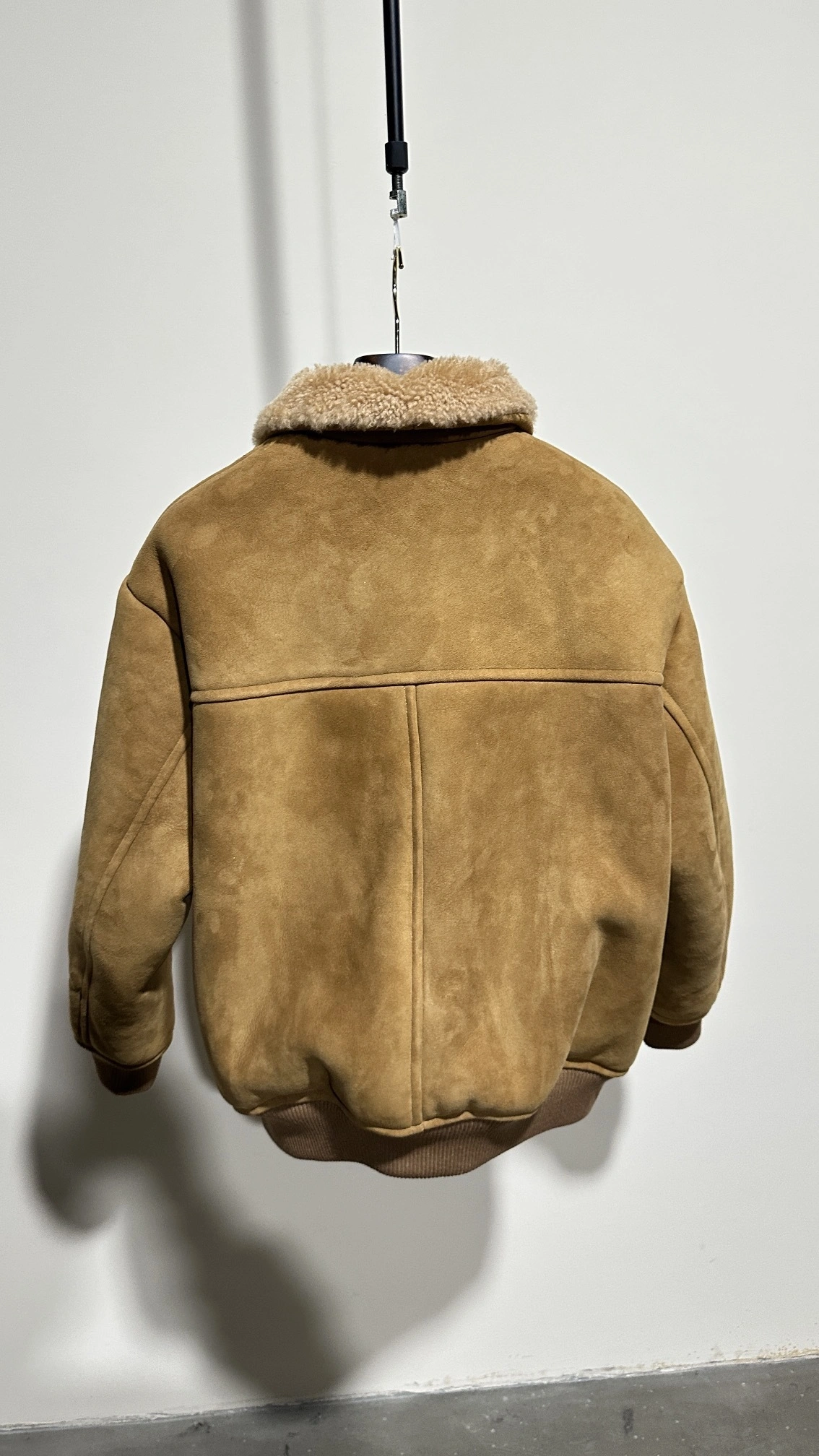 ACE- Pr141 sheepskin wool oversized item:D-F409J2640