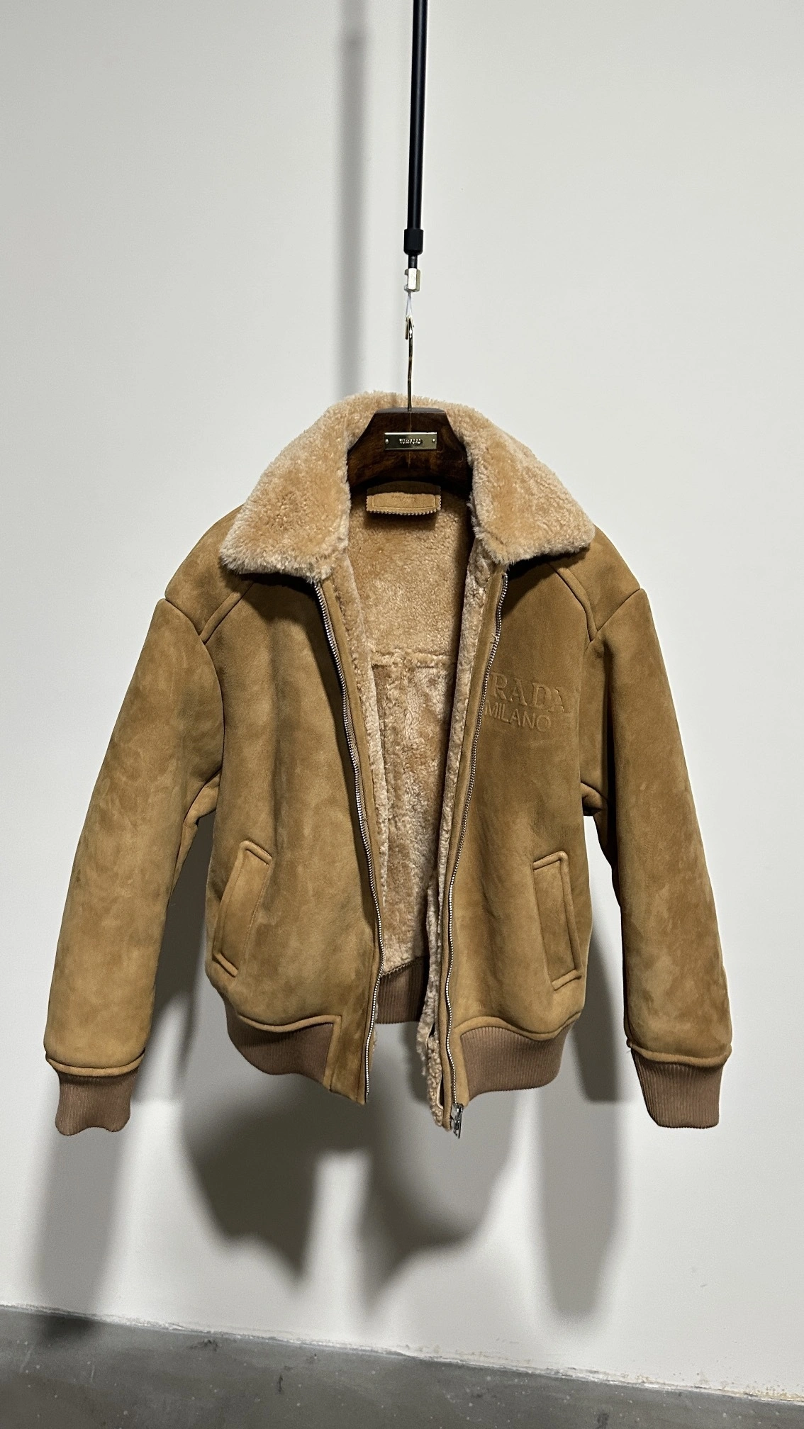 ACE- Pr141 sheepskin wool oversized item:D-F409J2640