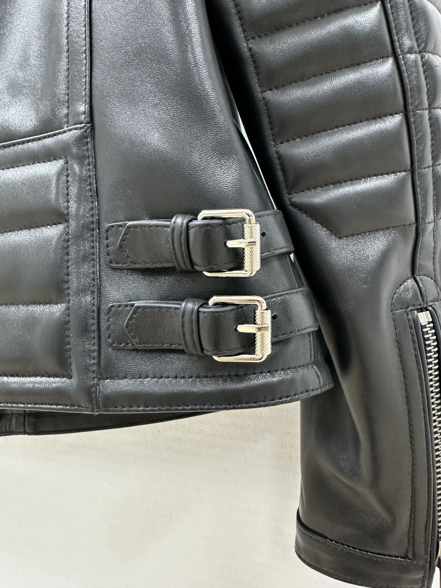 ACE- To7 For4 sheepskin item:D-F409J5303