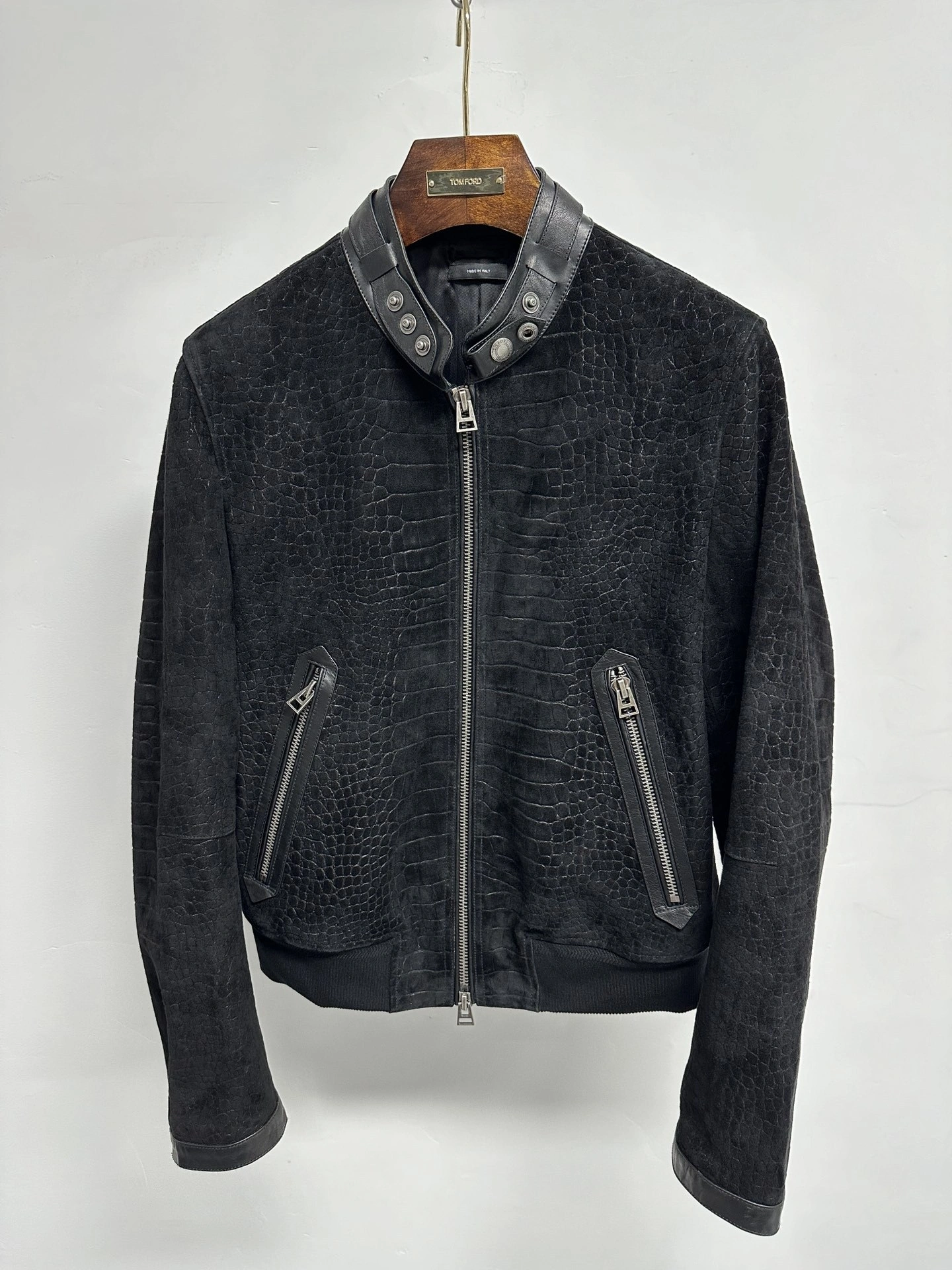 ACE- To7For4 sheepskin item:D-F409J5852