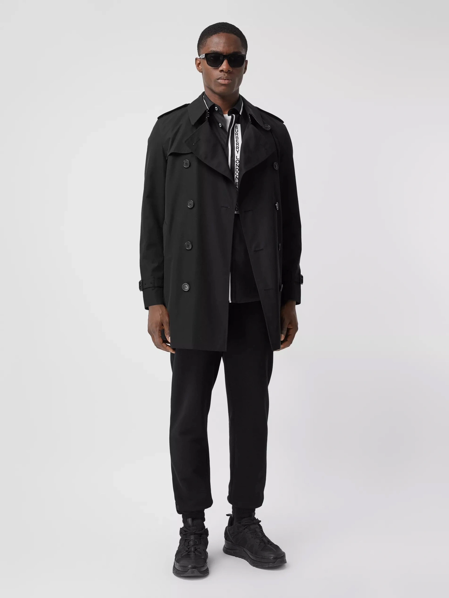 ACE- Trench 40737431 oversized item:D-F020C0912