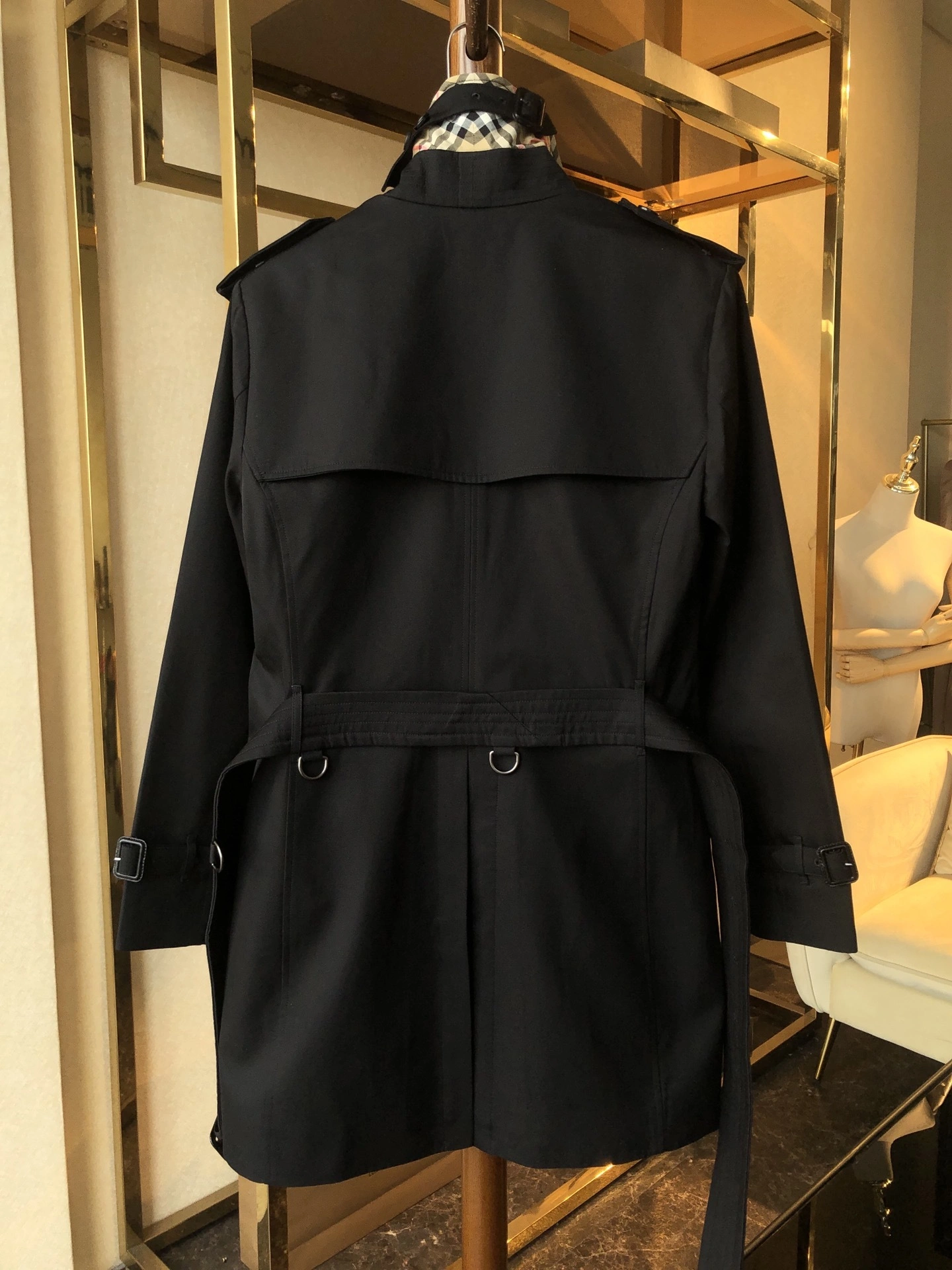 ACE- Trench 40737431 oversized item:D-F020C0912