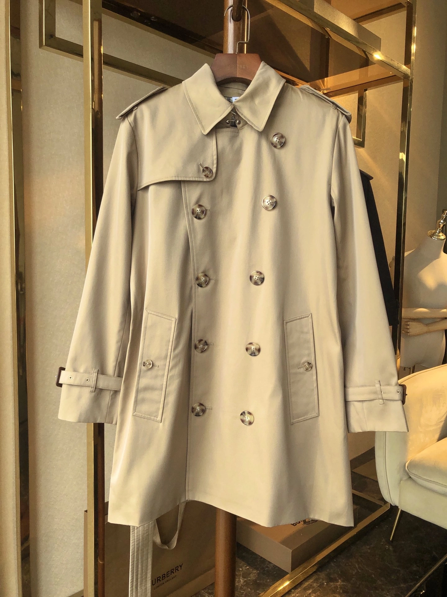 ACE- Trench 80152361 oversized item:D-F020C0913