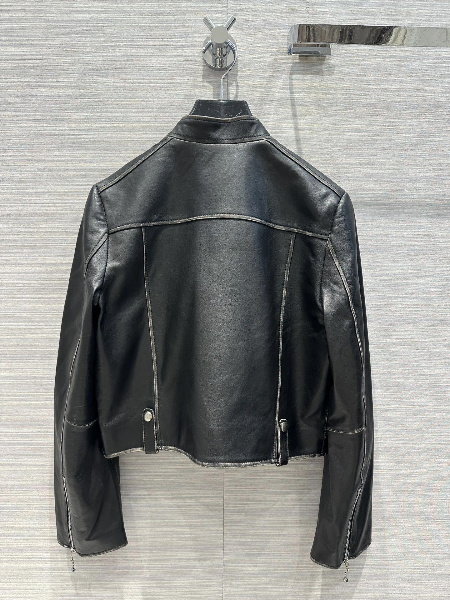 ACE- item:D-F061B2404