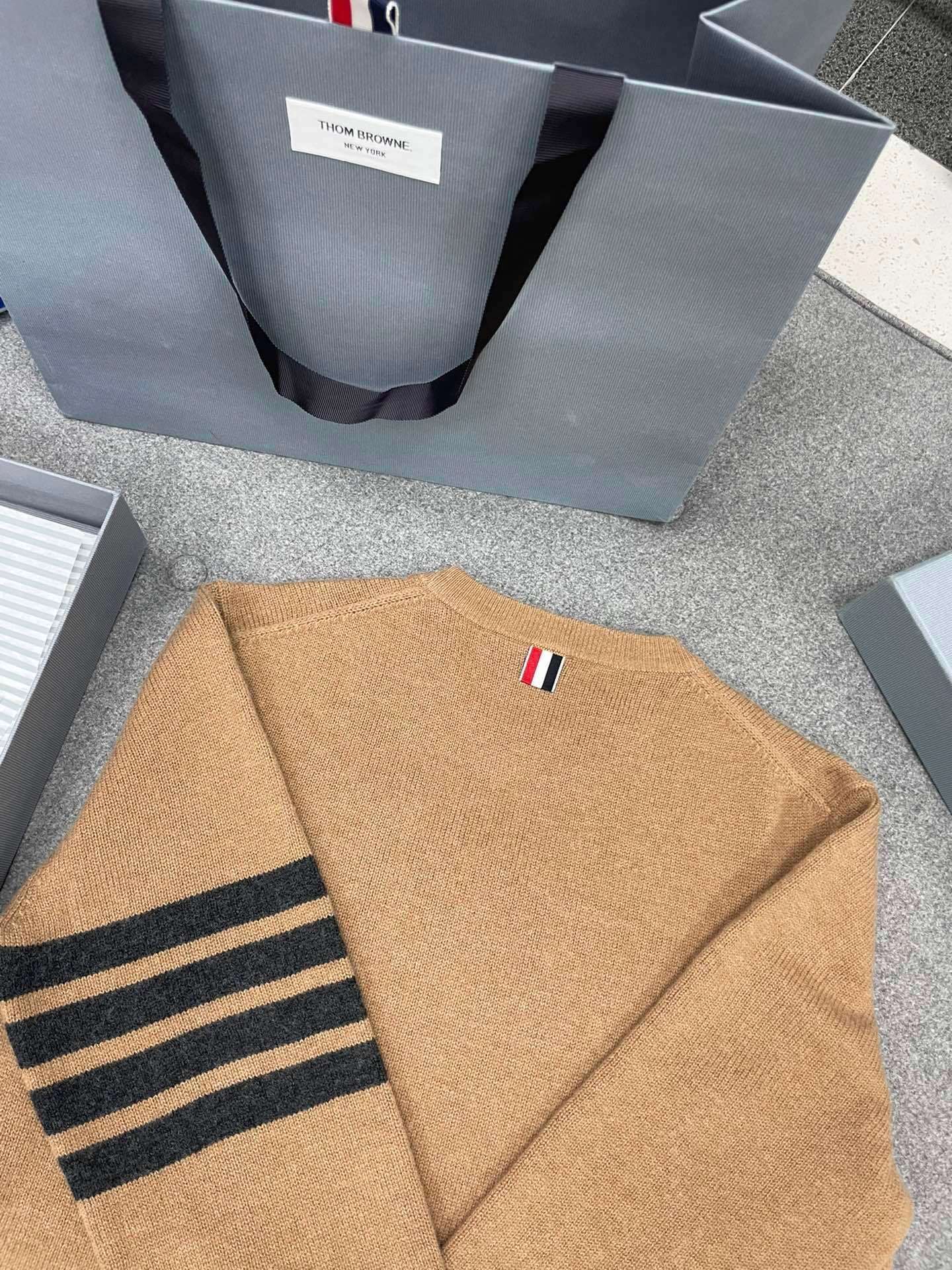 &ACE -wool item:C-F801J1225