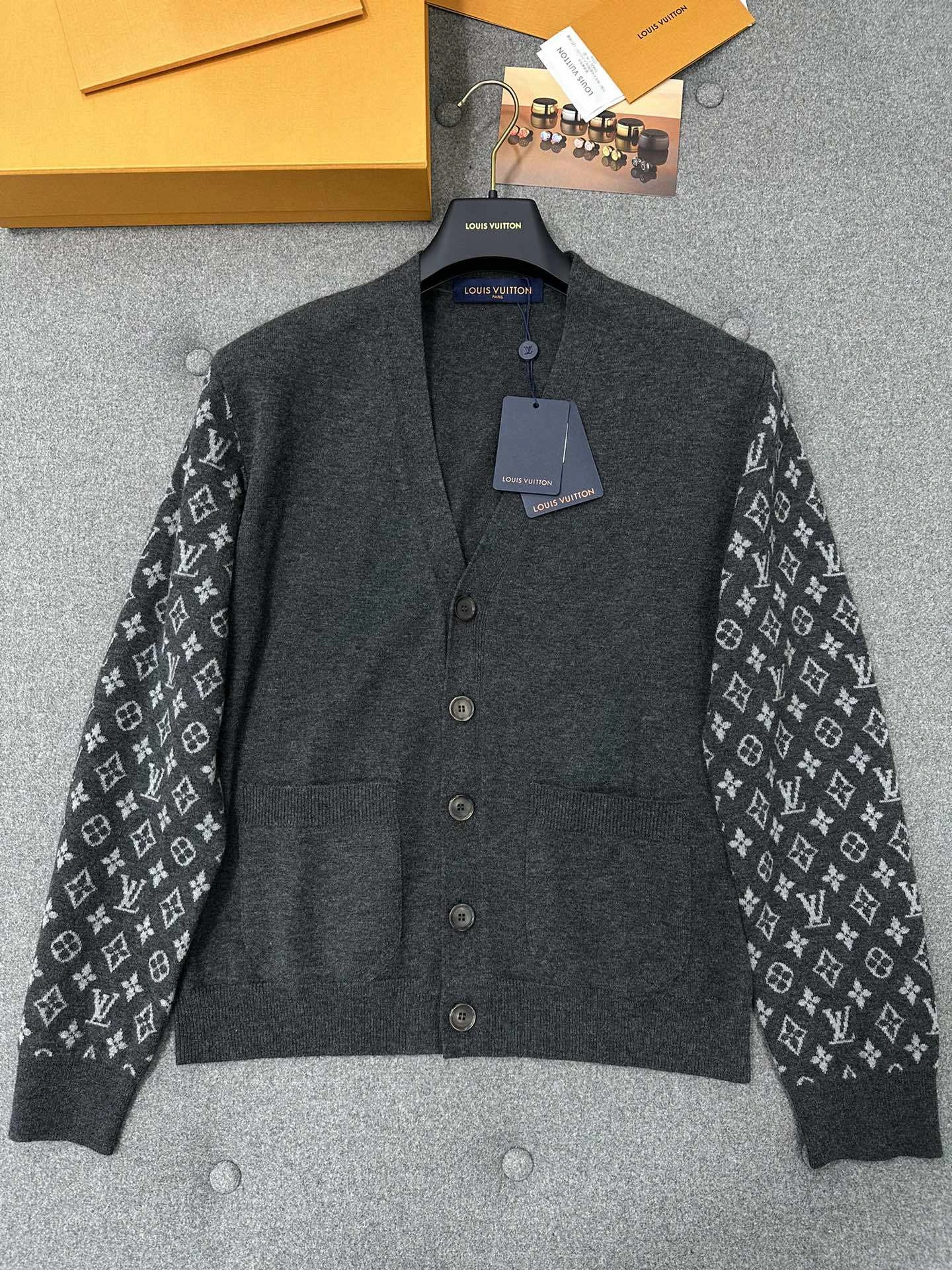 &ACE- wool item:C-F801J1251