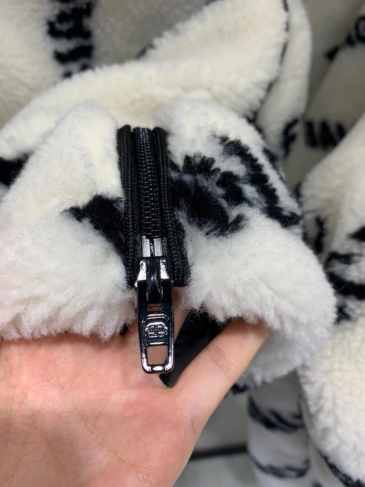 &ACE-218593i161 fur Australian sheep wool A fur coat 4 Colour item :A-F268K0803R-4