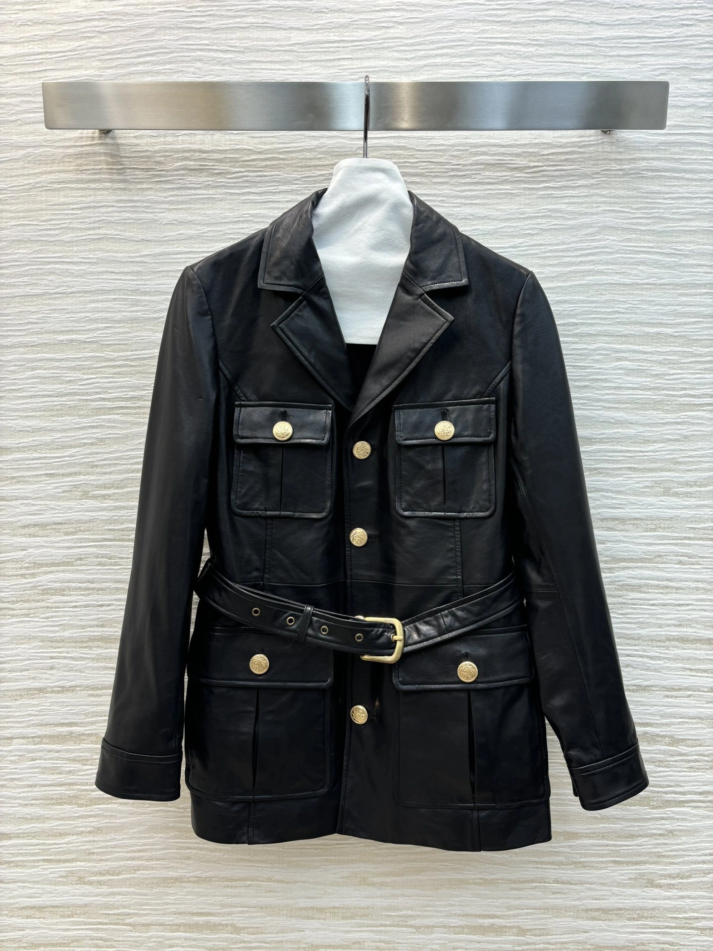 ACE-Other brands sheepskin item:D-F061H1630