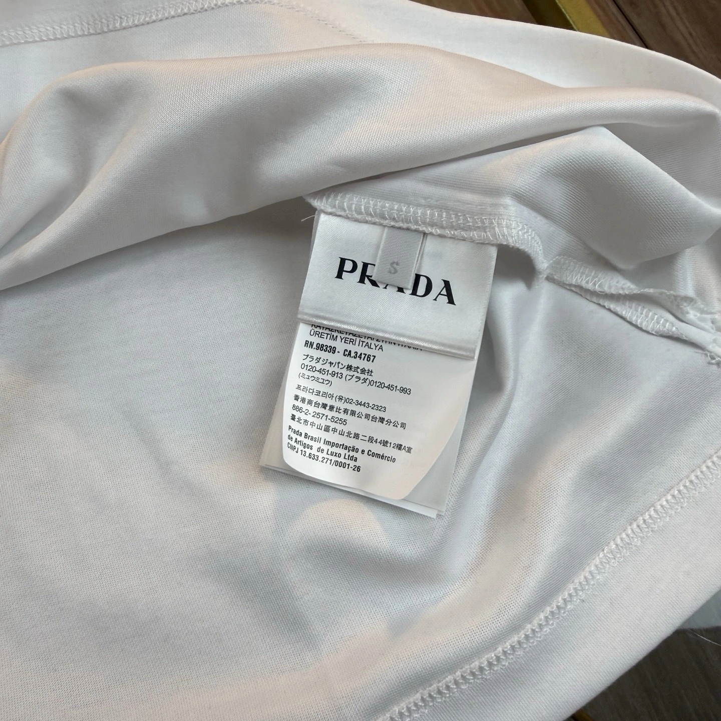 AIR -- Pr141 ss26 2Colour item:F-F110A1902-2F