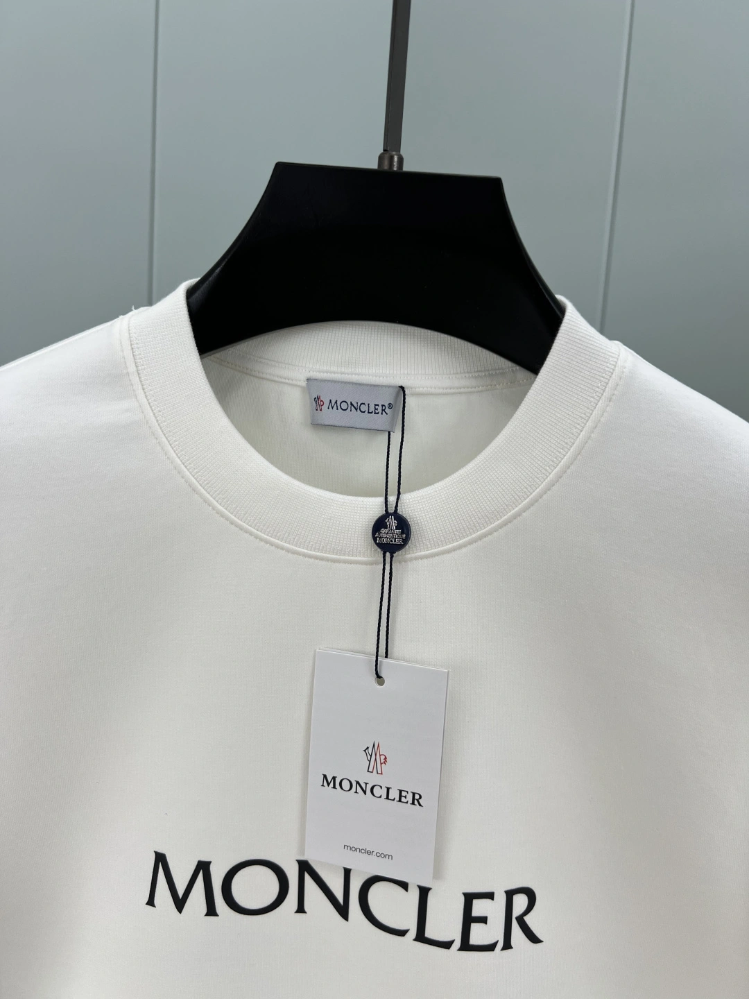 AIR-- 7o9385r embroidery oversized 4colour item:E-F000L1969-4H