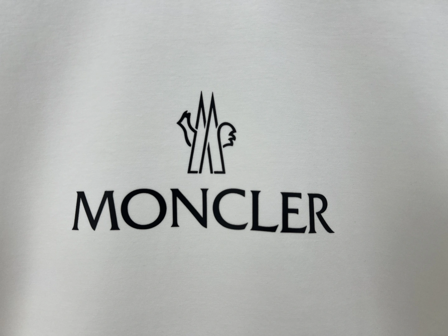 AIR-- 7o9385r embroidery oversized 4colour item:E-F000L1969-4H