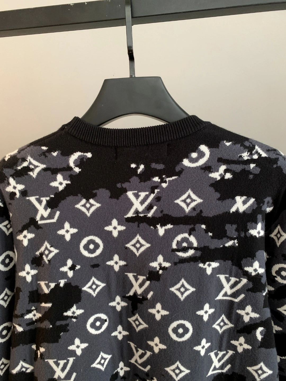 AIR-- 8V wool embroidery oversized item:E-F431L1849F