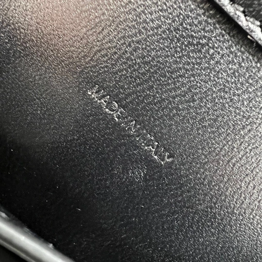 AIR- 10J133DPV-38NO Calfskin item : BT-B225E1207W