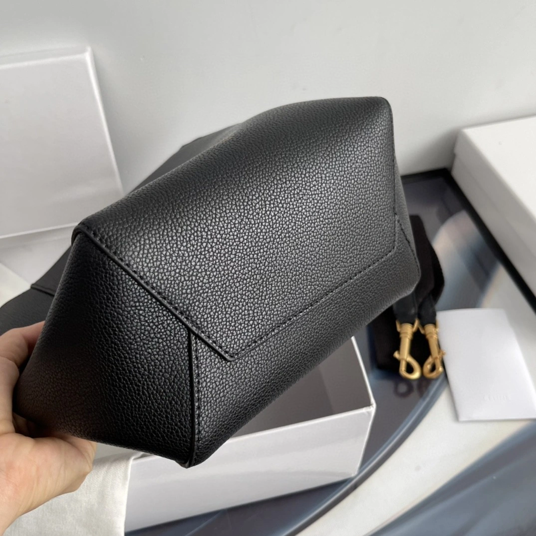 AIR- 189303AH4-38NO Calfskin SEAU SANGLE item : BT-B225D3018W
