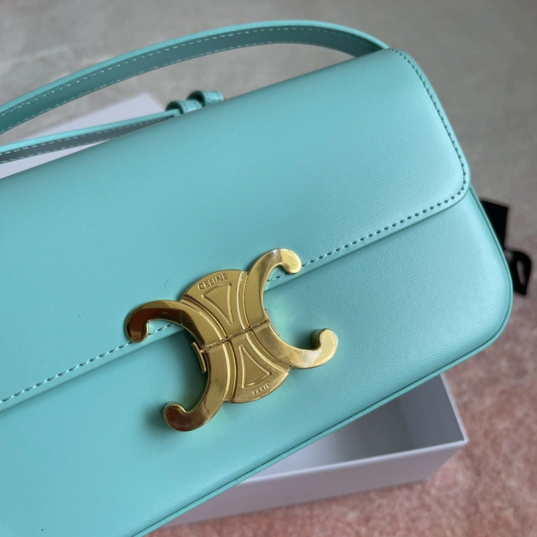 AIR- 194143BF4-06TQ Calfskin TRIOMPHE item : BT-B225F0306W