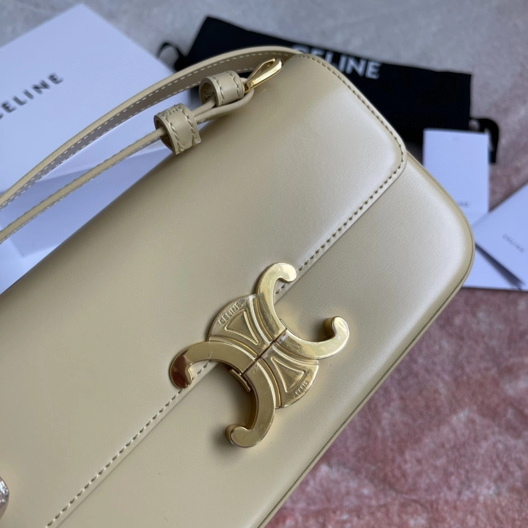 AIR- 194143BF4-11PA Calfskin TRIOMPHE item : BT-B225F0309W