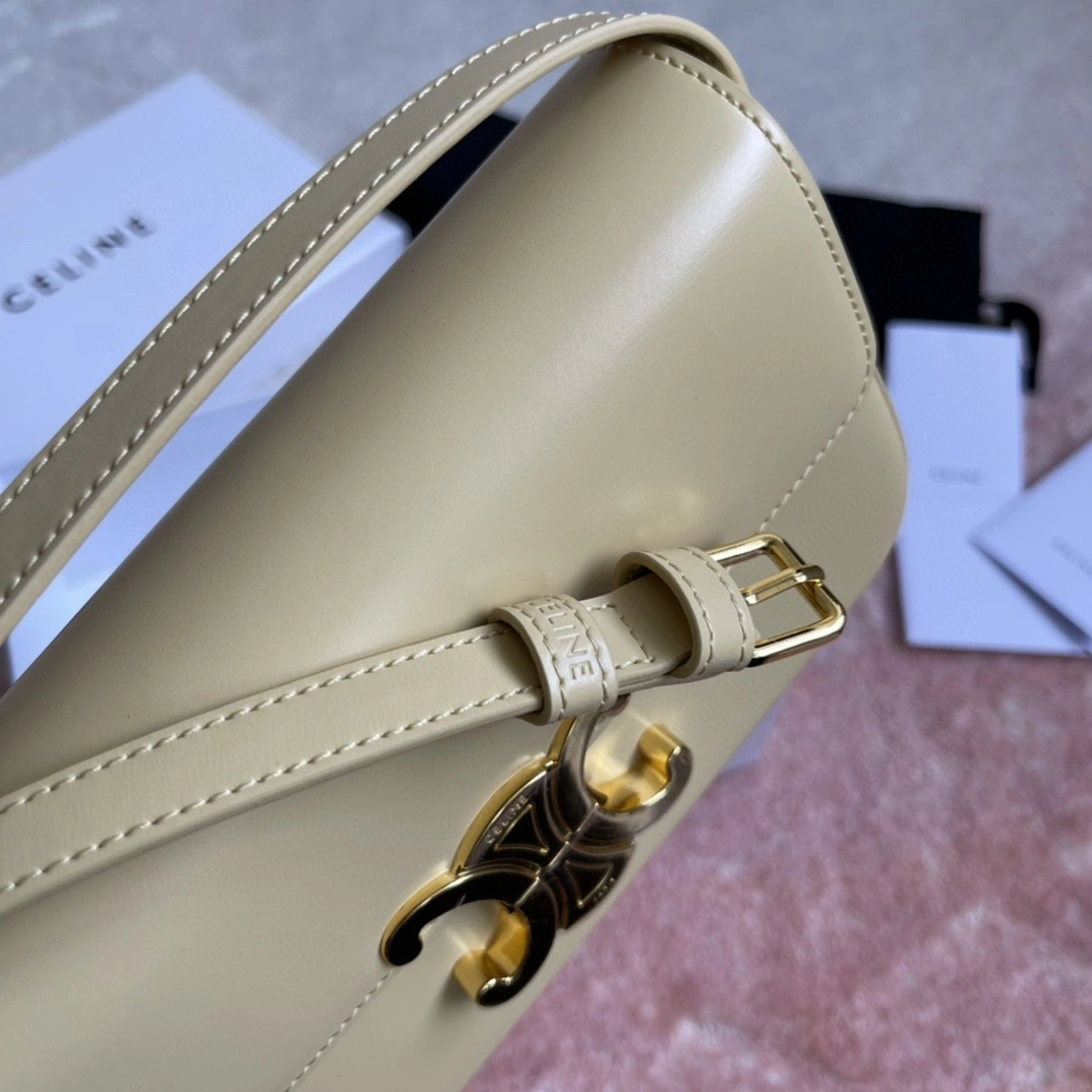 AIR- 194143BF4-11PA Calfskin TRIOMPHE item : BT-B225F0309W