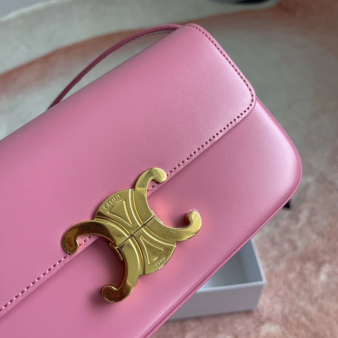 AIR- 194143BF4-25FO Calfskin TRIOMPHE item : BT-B225F0305W