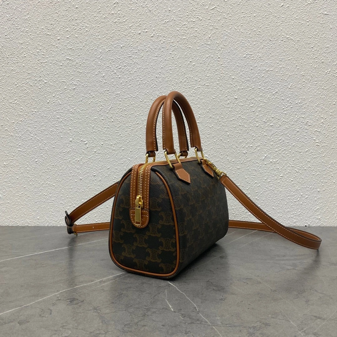 AIR- 197582CAS-04LU TRIOMPHE CANVAS cowhide item : BT-B225D2356W