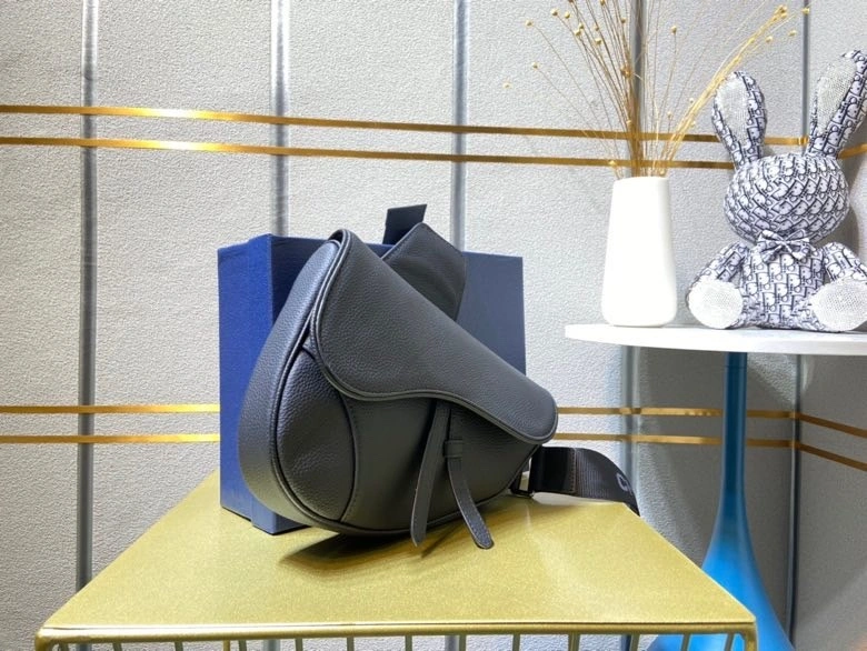 AIR- 1ADPO Calfskin saddle item : BT-B225C2738W