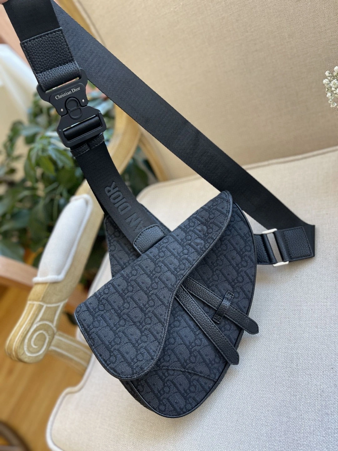 &AIR- 1ADPO093YKY-H00N cowhide item : BT-B299F0335W