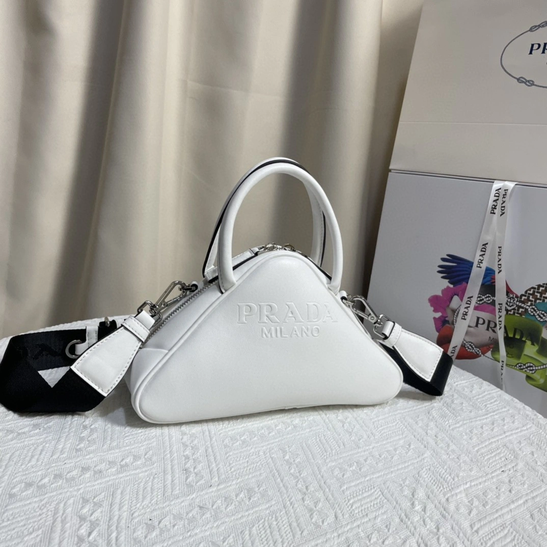 AIR- 1BB082_2BYA_F0009_V_NEO Calfskin item : BT-B225E1206W