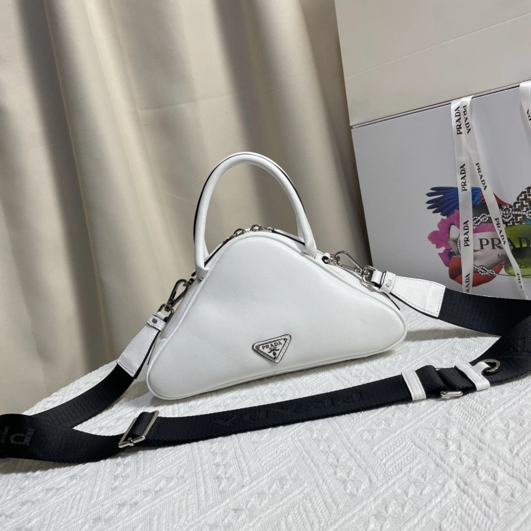 AIR- 1BB082_2BYA_F0009_V_NEO Calfskin item : BT-B225E1206W
