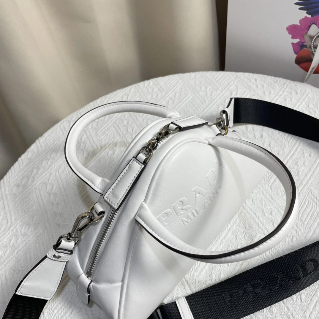 AIR- 1BB082_2BYA_F0009_V_NEO Calfskin item : BT-B225E1206W