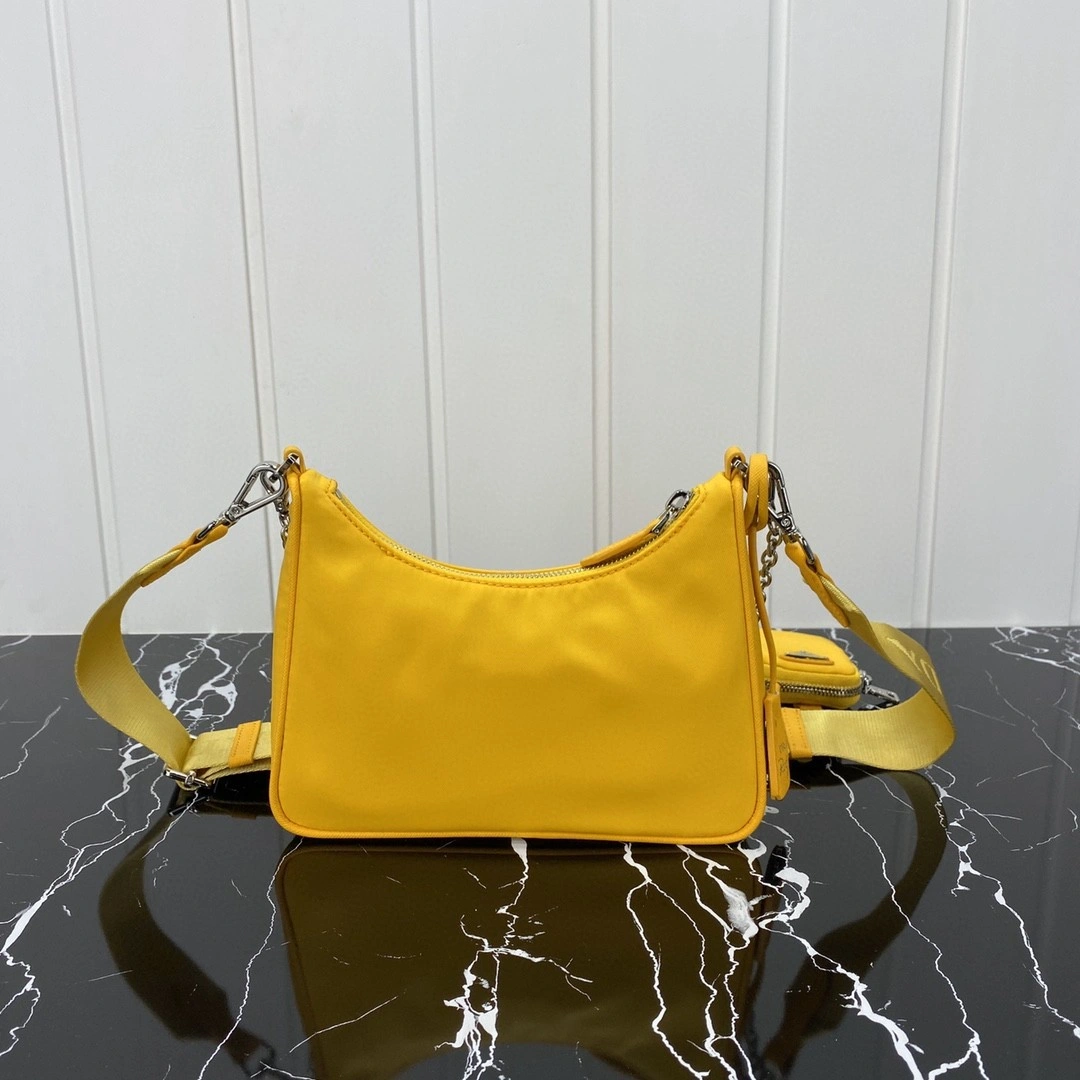 AIR- 1BH204_064_F0010_V_I1L nylon Hobo item : BT-B225E1311W
