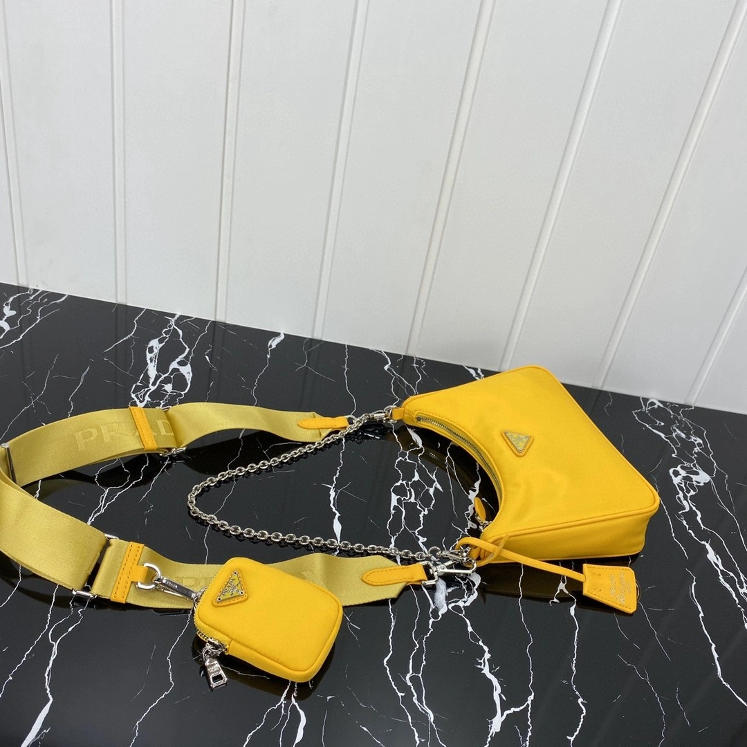 AIR- 1BH204_064_F0010_V_I1L nylon Hobo item : BT-B225E1311W