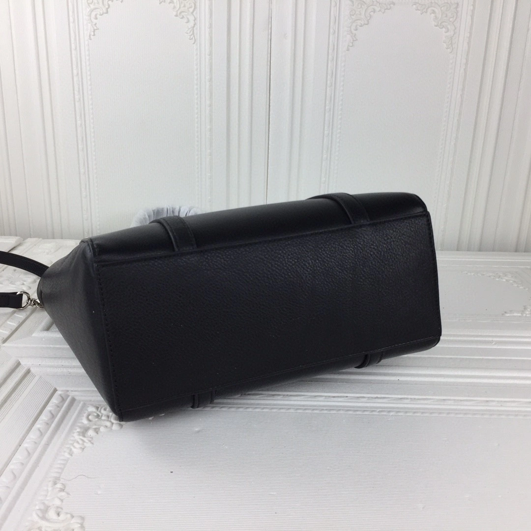 AIR- 551812D6W2N1000 Calfskin item : BT-B225D3011W