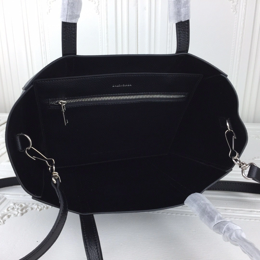 AIR- 551812D6W2N1000 Calfskin item : BT-B225D3011W