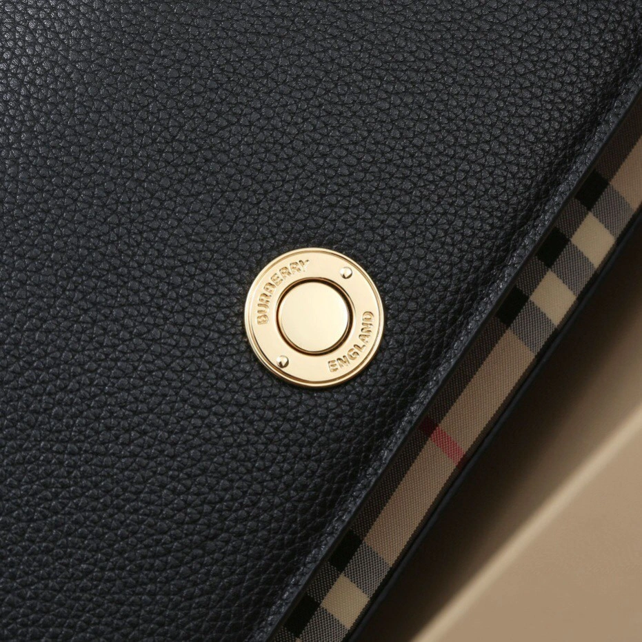 AIR- 8023226 Vintage item : BT-B225D2308W