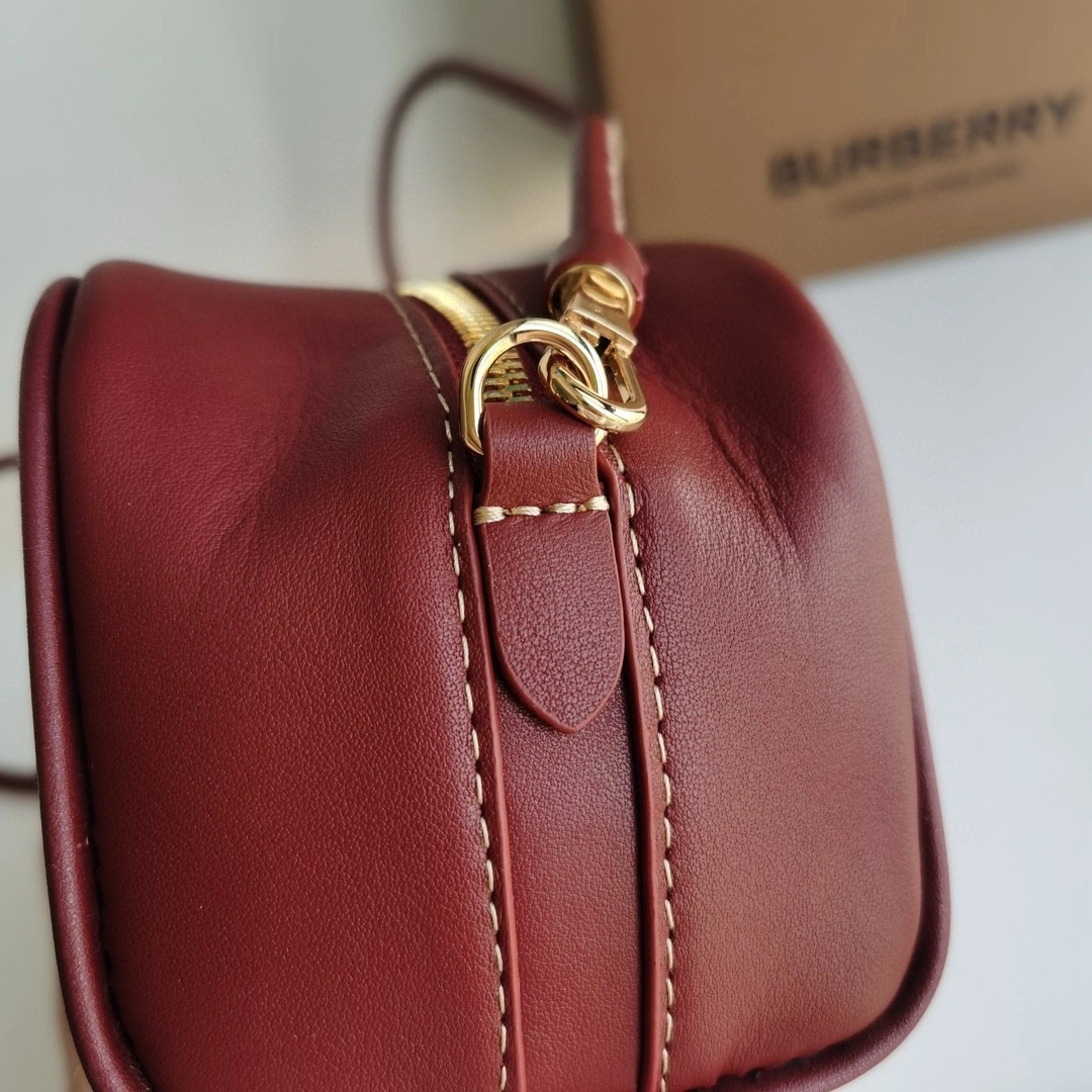 AIR- 80367381 Calfskin item : BT-B225E1234W