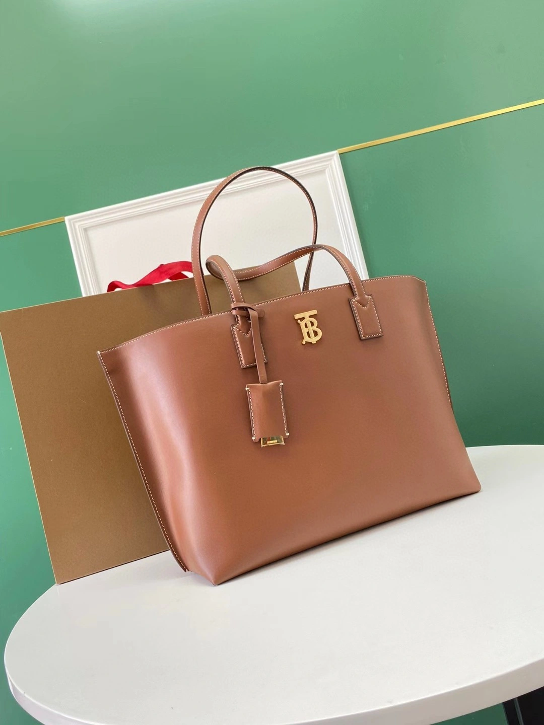 &AIR- 80525031 Calfskin item : BT-B225E2402W