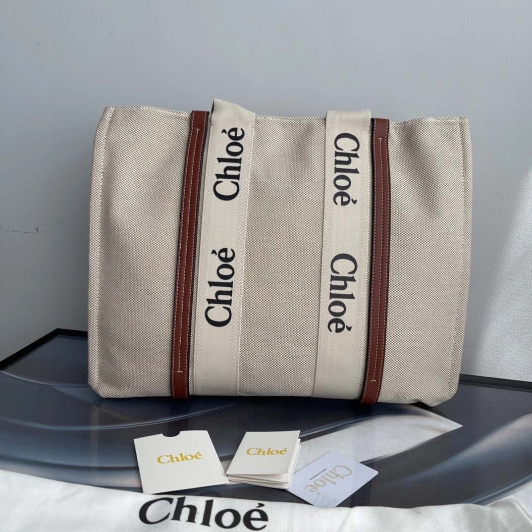 &AIR- CHC21US382E6690U Woody Tote Bag item : BT-B225D2322W